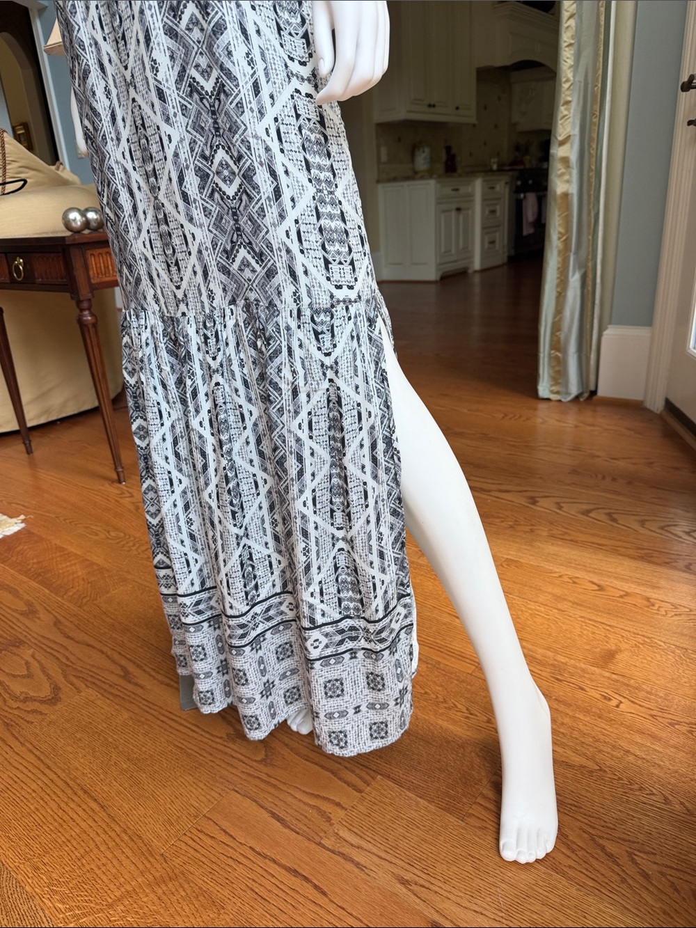 Splendid Black and White Printed Maxi Dress - Picture 2 of 12